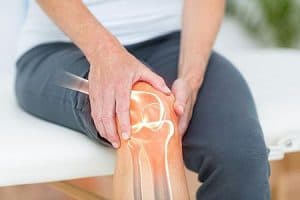  πόνος στην άρθρωση του γόνατος