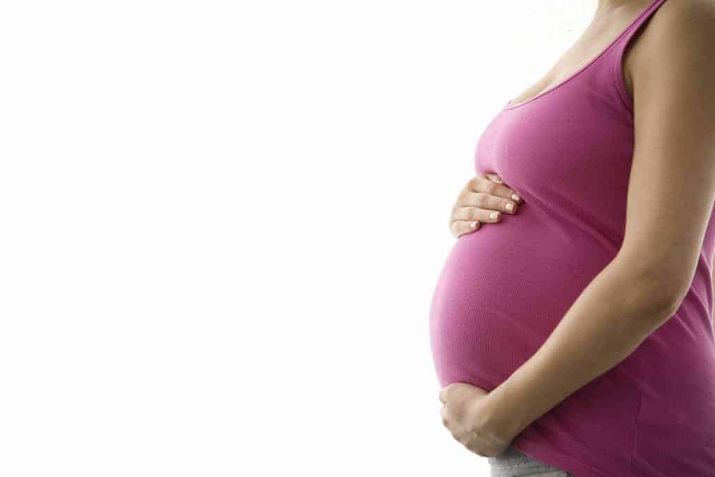  terhes nő