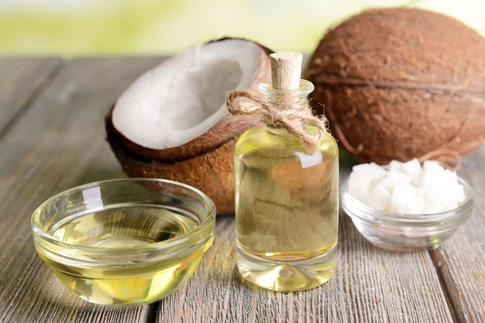  Kokosový olej a kokosové ovocie